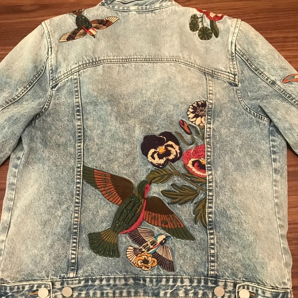 Blank NYC Embroidered Denim Jacket - Picture 4 of 7